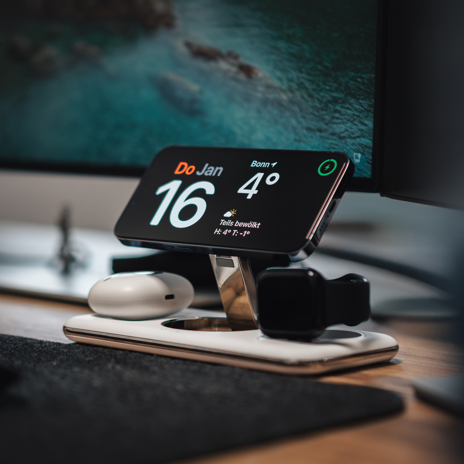 alkaya. | Trifector | 3 in 1 Wireless Ladestation: Handy, Apple Watch und Headset, Kompatibel mit MagSafe-Zubehör, weiß