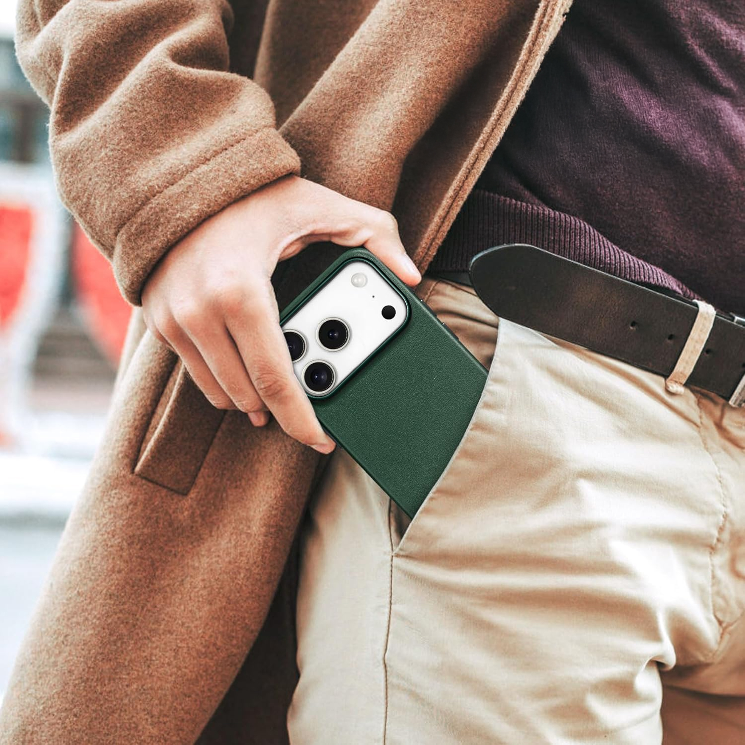 alkaya. | LUCID PU-Leder Case kompatibel mit Magsafe dunkelgrün, iPhone 17 Pro